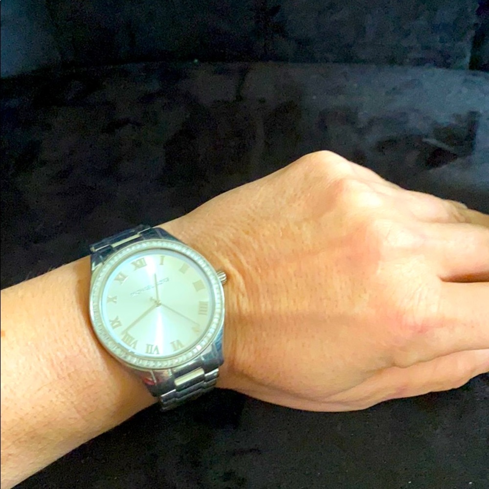 Michael Korda Large crystal watch silver